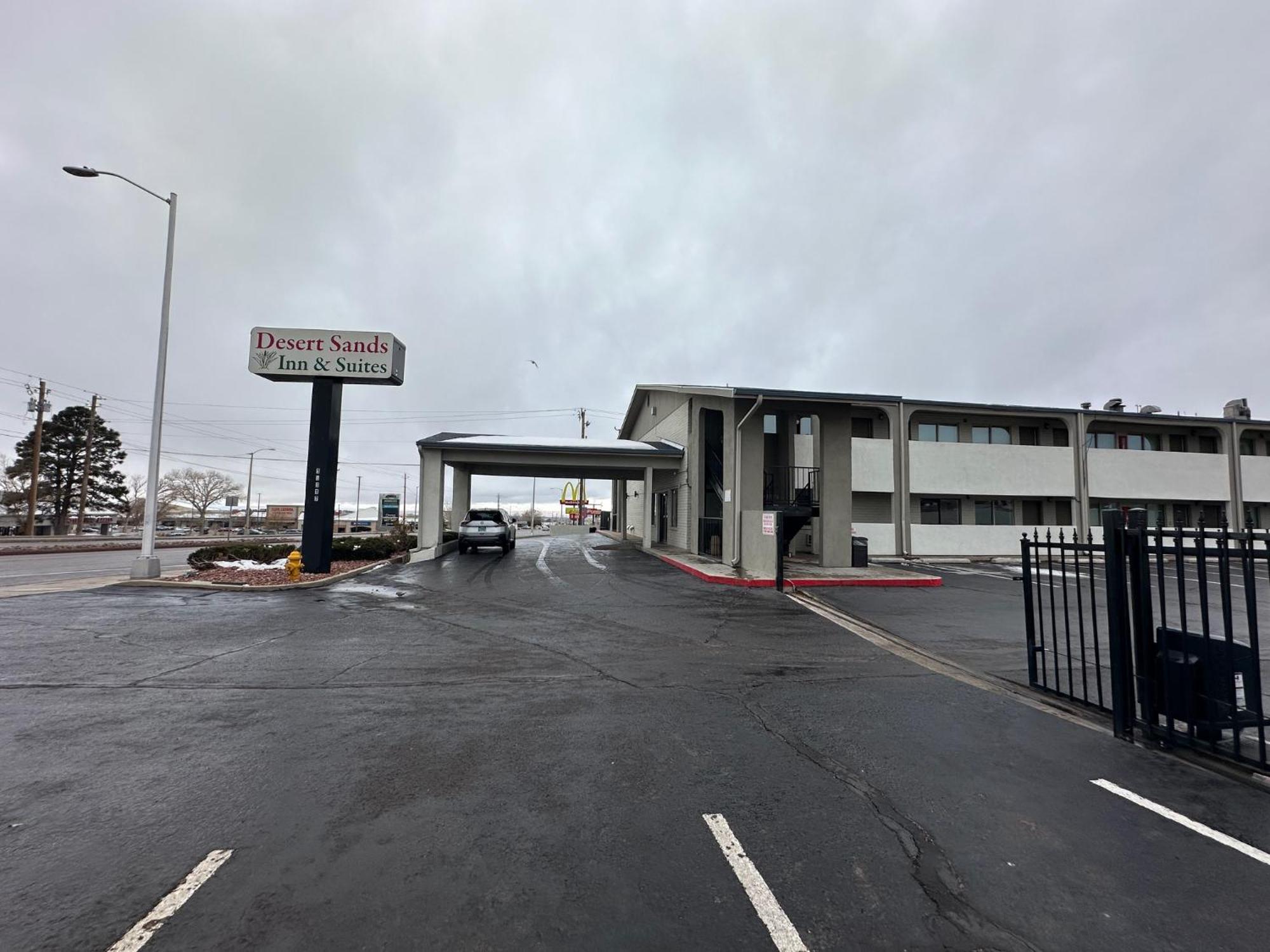 Desert Sands Inn & Suites Αλμπουκέρκι Εξωτερικό φωτογραφία